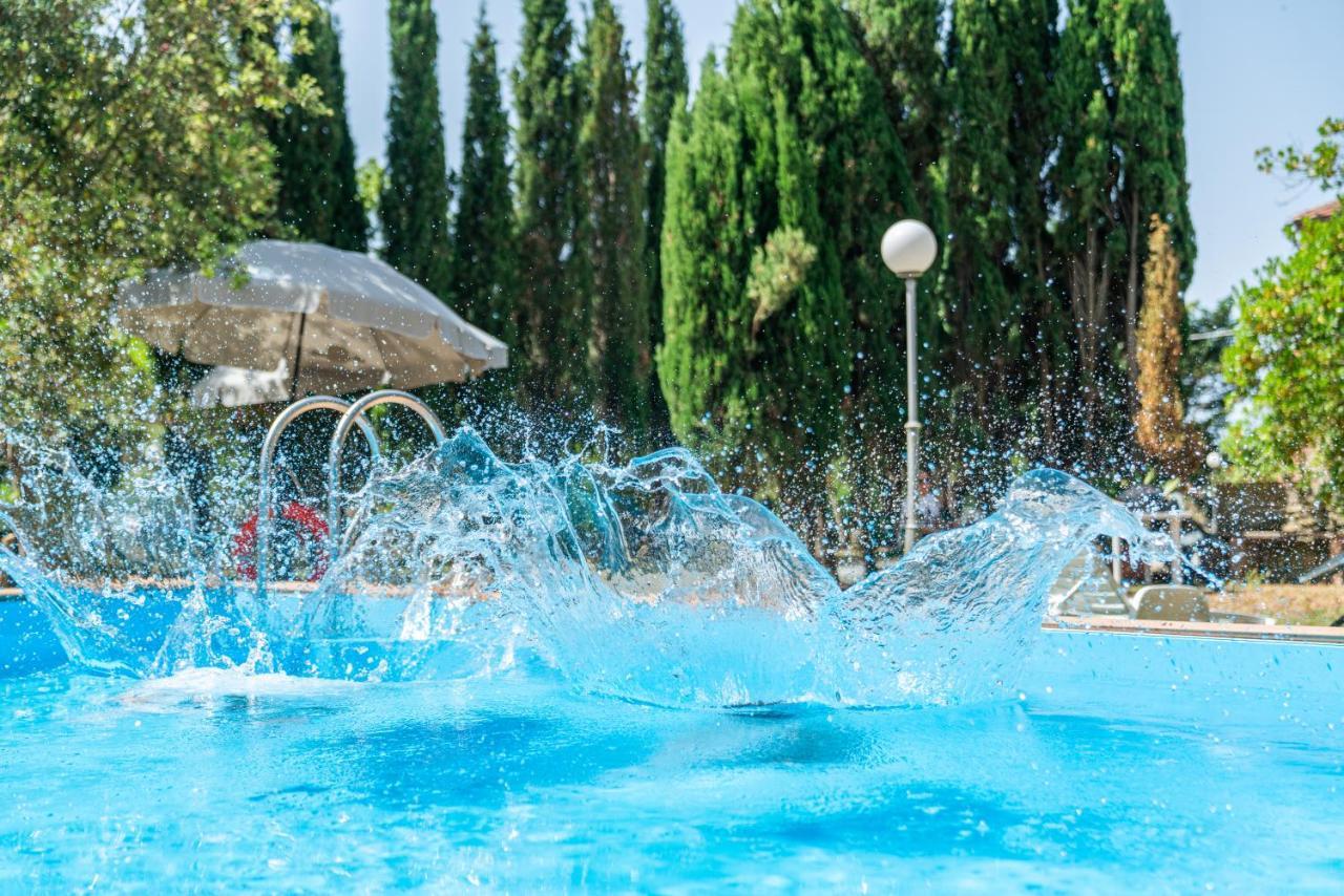 ואדה Agriturismo Le Biricoccole מראה חיצוני תמונה